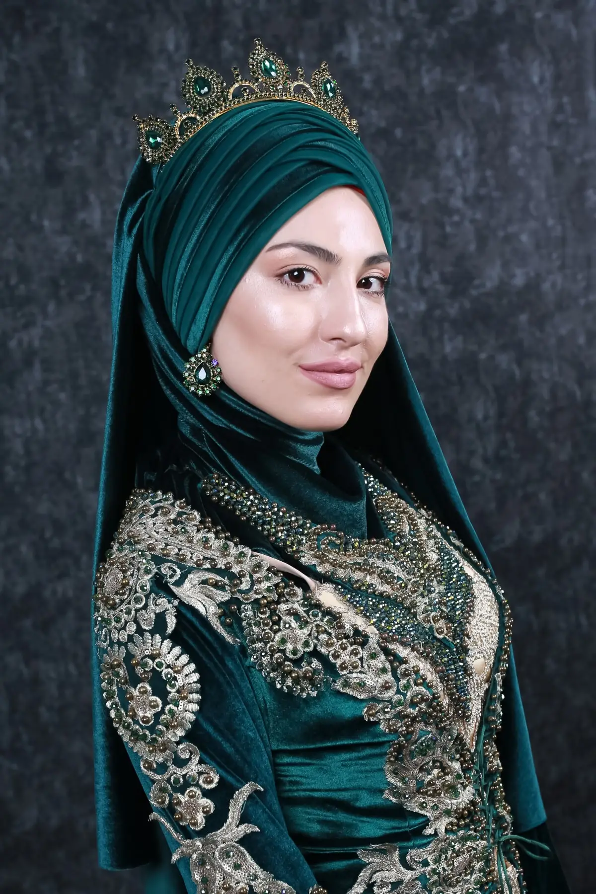 Instant Hijab Velvet Bridal Veil Emerald green Color