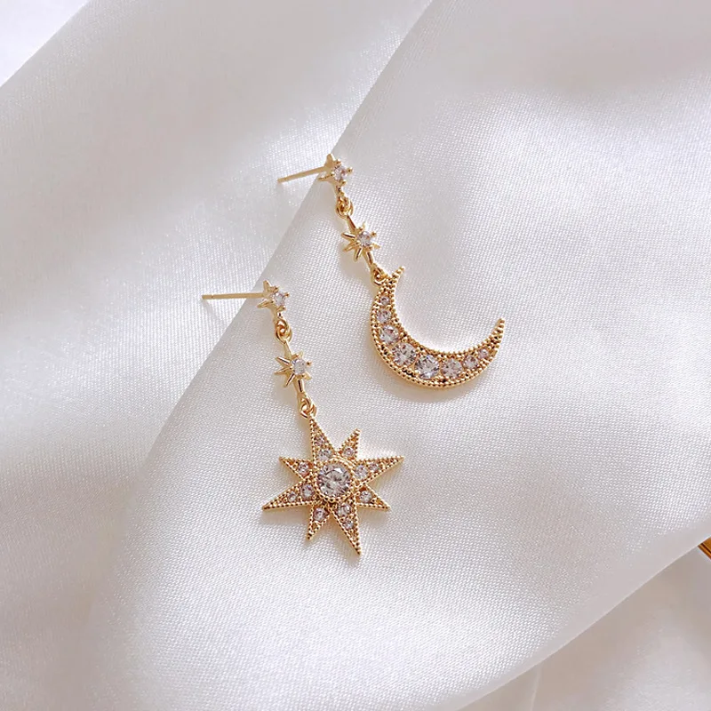 2021 Wholesale Korean Fashion Asymmetric Starry Crescent Moon Earrings Ins Net Celebrity Sparkling Star Jewelry