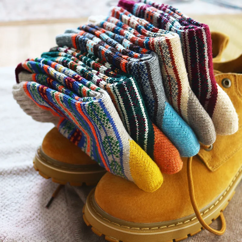 Kış yeni erkek kalın sıcaklık Harajuku Retro yüksek kalite sfashion moda yün rahat çorap 5 çift