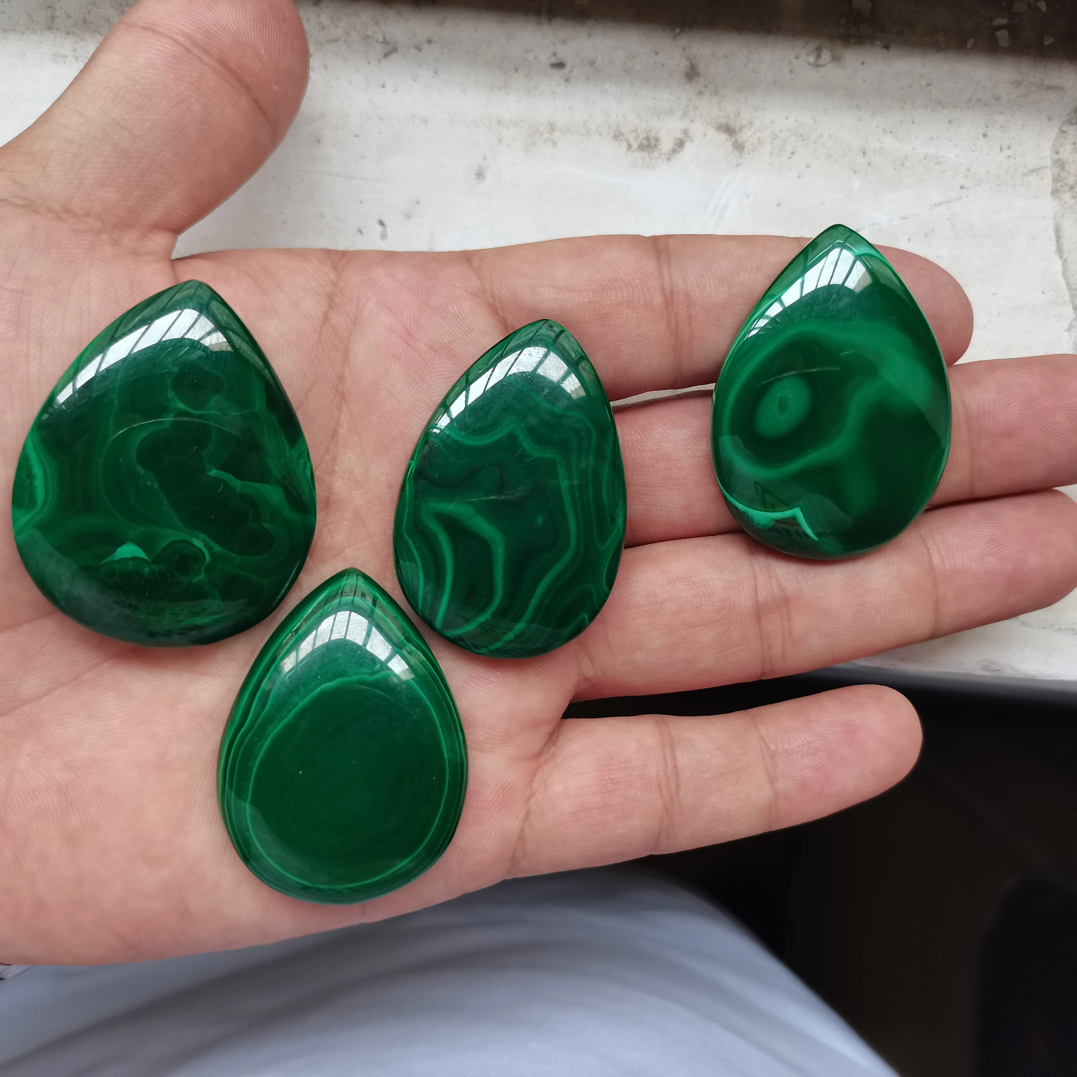 Natural Green Malachite - 100% Pure Gemstone for Healing Jewelry Making - Assorted Sizes And Shapes - Picture May Appear More Gr