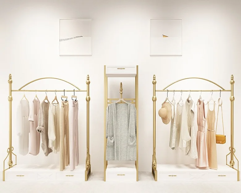 Design and decoration of European clothing store display rack in women's clothing store golden shelf shop