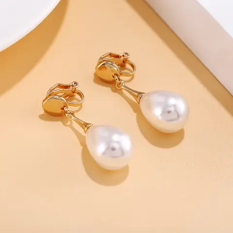 우아한 물방울 심플한 진주 클립 온 귀걸이, 매력적인 펜던트 시뮬레이션 진주, 기하학적 피어싱 없음, 여성용 웨딩 쥬얼리