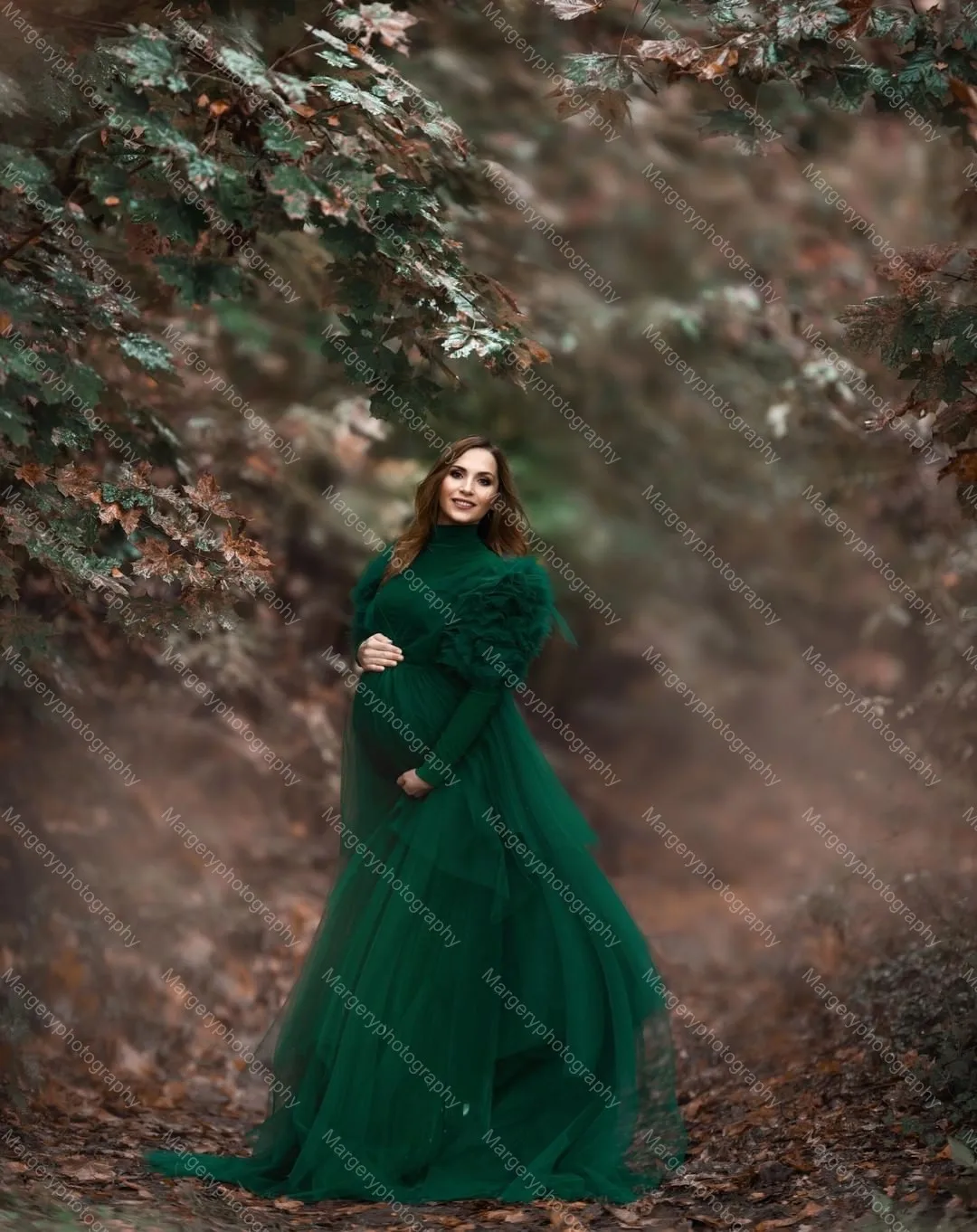 Elegant Dark Green Tiered Tulle Maternity Dress To Photography Demure High Neck Ruffles Long Sleeves Pregnant Women Robes Plus S