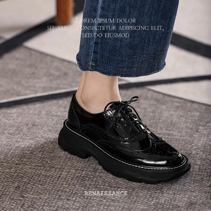 Oxfords Shoes for Women Real Cow Leather Lace Up Round Toe Black White Vintage Brogue Shoes Female 2021 Spring Platform Shoes