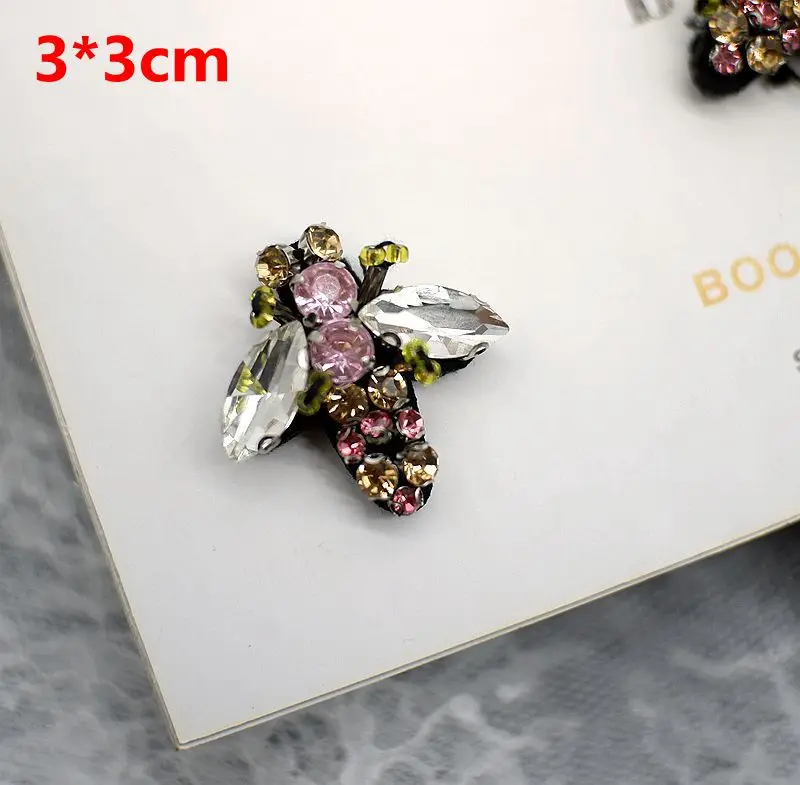 3pcs perline di strass piccola ape Applique 3D cucire su insetti patch di cristallo carino per abbigliamento Badge pasta per vestiti borse scarpe