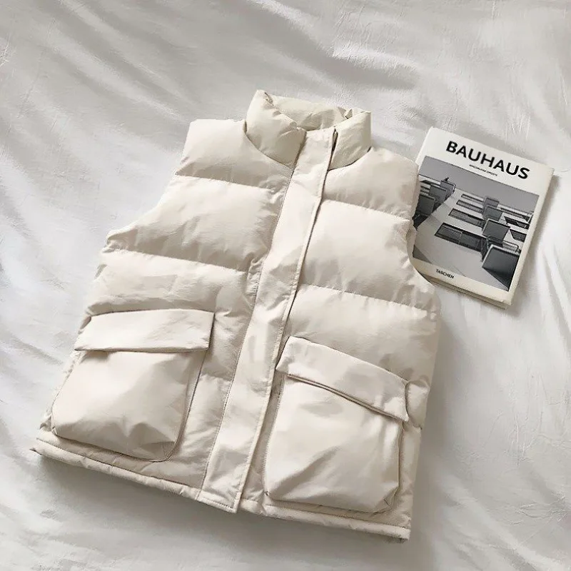 ผู้หญิงสั้นWarm Vest Coat 2025 ฤดูใบไม้ร่วงฤดูหนาวใหม่ผ้าฝ้ายเบาะปักเป้าเสื้อแขนกุดParkaหลวมWaistcoat Jacket Plusขนาด 5XL