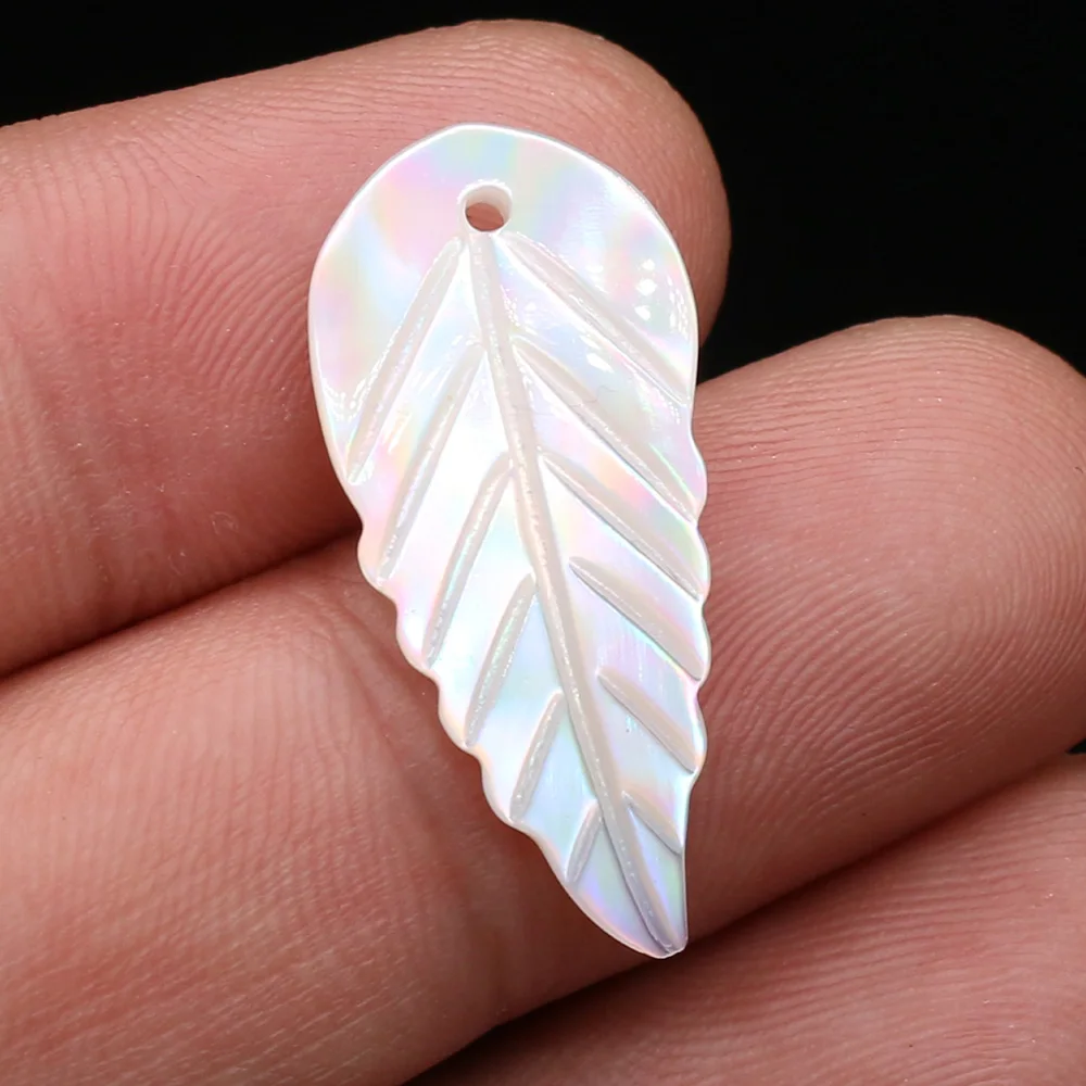 4pcs Natural Freshwater Leaf Shape Mother of Pearl Shell Beads Charm Pendant for Women Gift Jewelry Making Necklace Earring