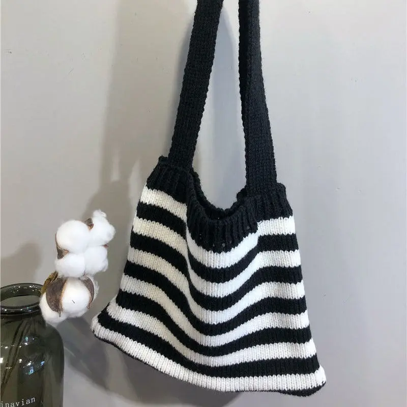 Crossbody Bags Kids\' Striped Fashion Design Knitted Shoulder Bag Sweet Lovely Purse for Children Coin Storage Vintage Unisex New