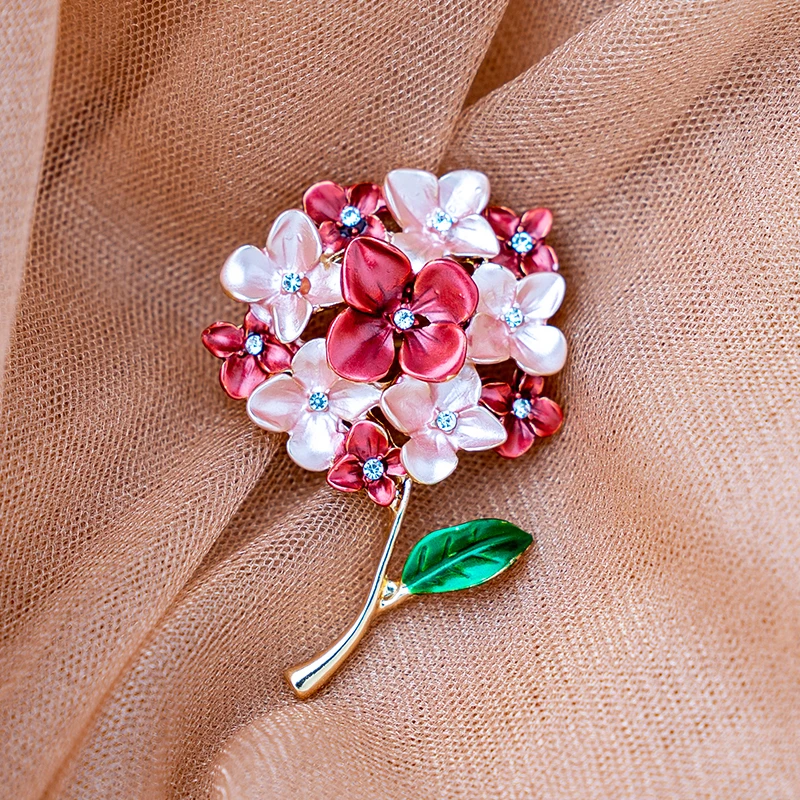 New Style Pink Red Flower Bouquet Brooches For Women Collar Scarf Hydrangea Lapel Pin Green Leaf Jewelry Suit Wedding Party Gift