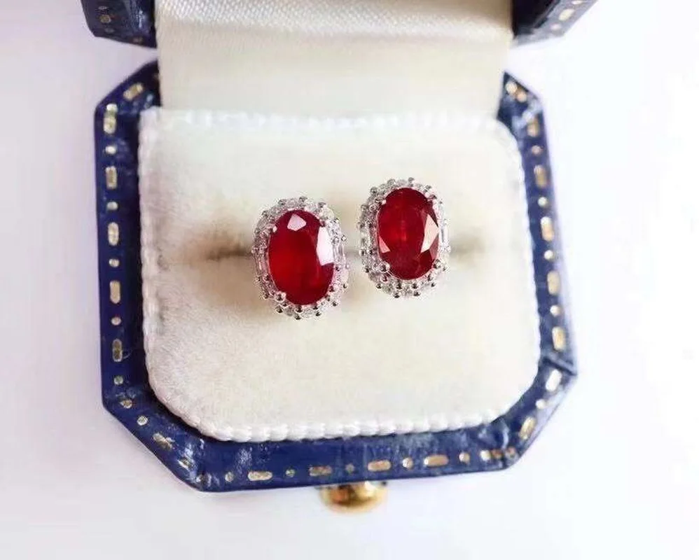 Female Party Jewelry New 100% Natural and Real Ruby Luxury Stud Earring Free Shipping Jewelry Natural Real Ruby 925 Silver