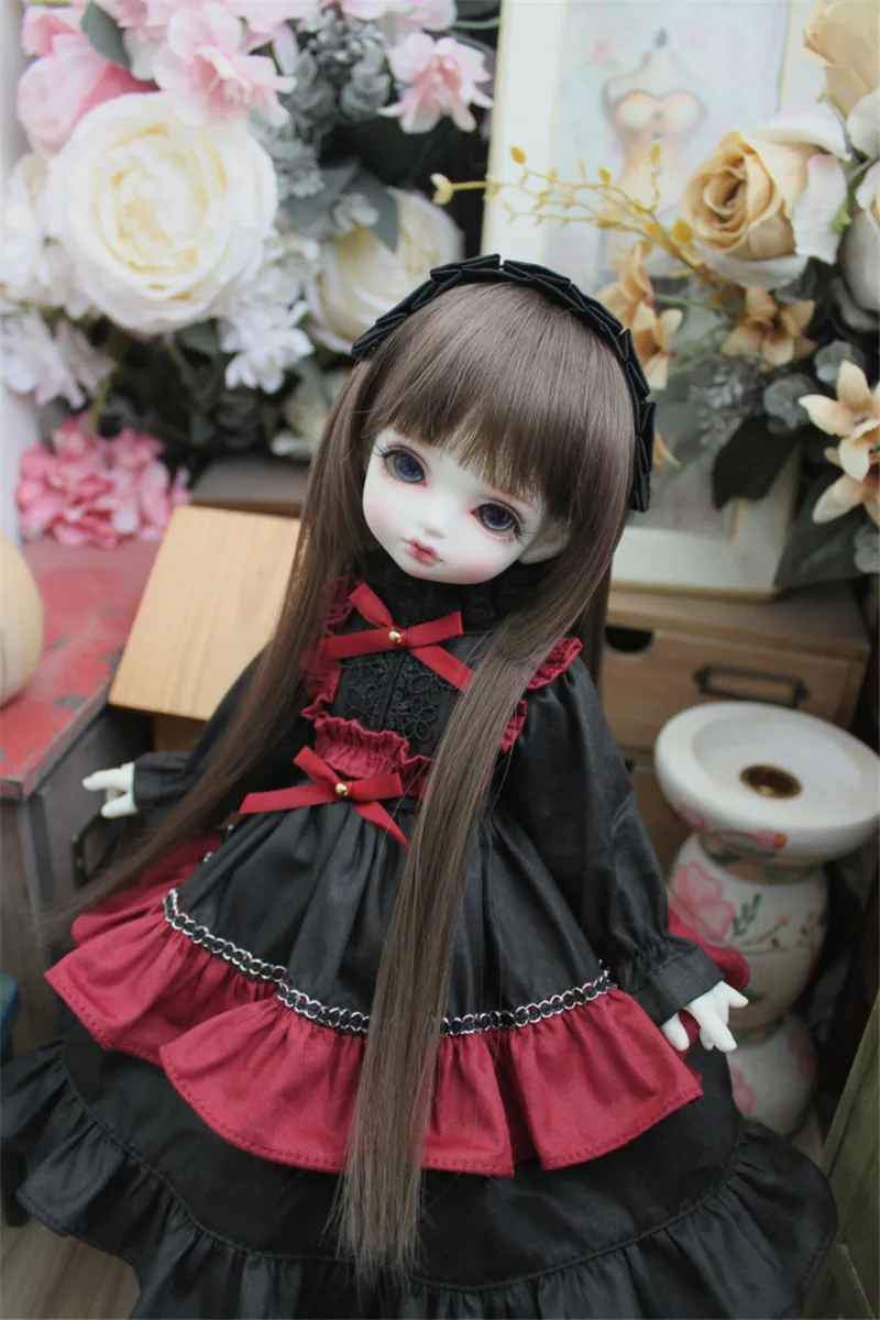 

BJD Doll Clothes suitable for 1/3 1/4 1/6 Blythes Size Black and Red Retro Dress Dress Fashion Doll Accessories (Skirt + Tiara)