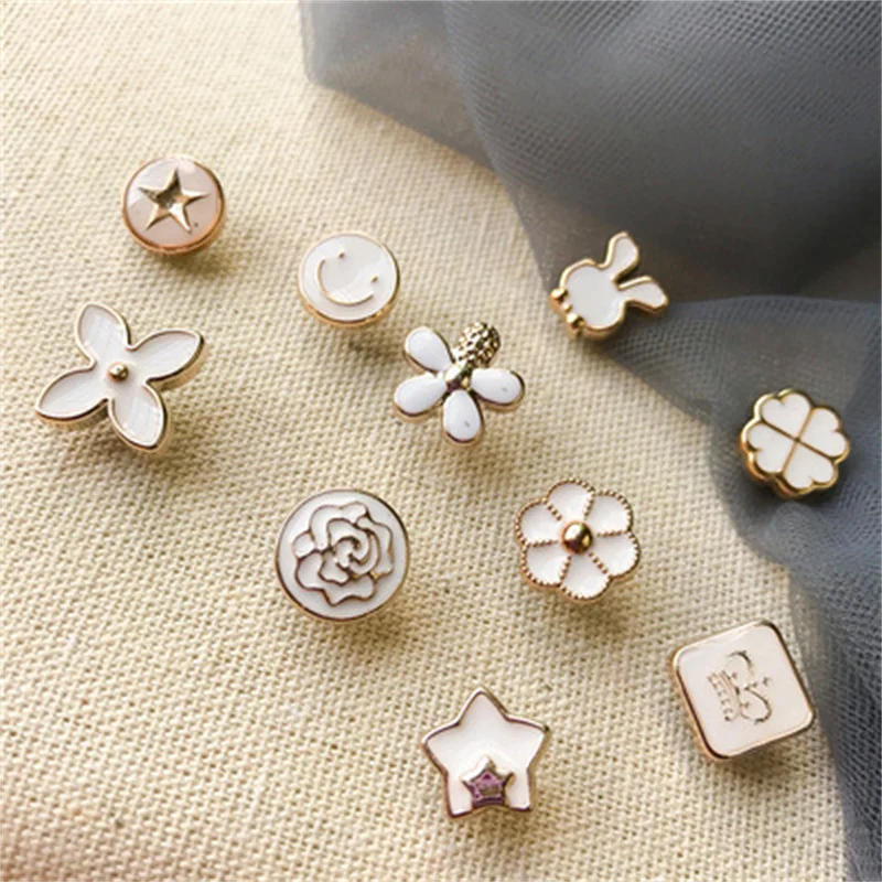 Cute Practical Anti-glare Brooch Dress Neckline Pearl Pin Clothes Fixed Brooch Women Girl Fashion Jewelry Accessories