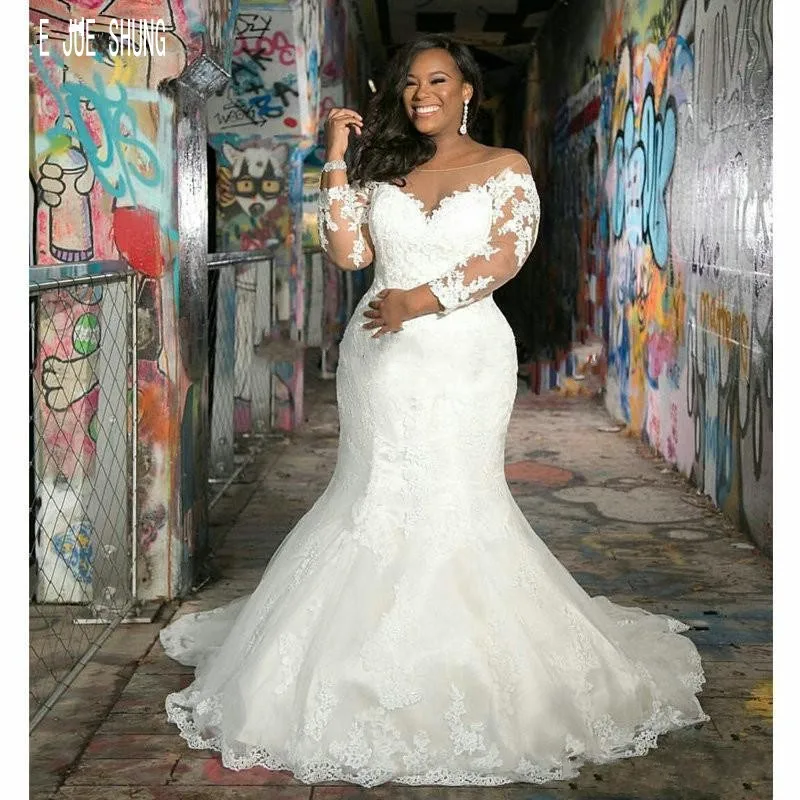 

African Mermaid Wedding Dresses Long Sleeves Sheer Scoop Neck Appliques Lace Up Back Bridal Gowns Plus Size