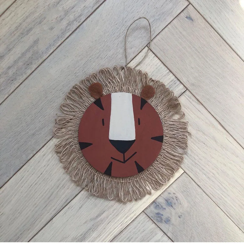 INS Nordic Hand Woven Cartoon Lion Wall Hanging Decorations Straw Weaving Animal Head Ornament Children Room Decor