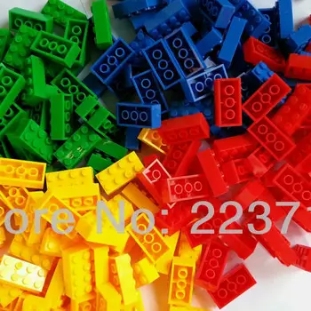 * 4 colors bricks pack * 1 pack = 200pcs DIY enlighten block bricks compatible with other particles