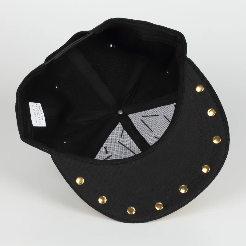 Wholesale European and American Punk Style Rivets Flat Eaves metal brim rebound Hip-Hop Snapback Cap Sports Hats