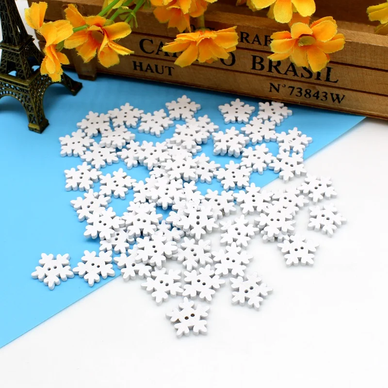 50pcs/lot White snowflakes buttons For Scrapbooking Handmade Accessories for crafts decorativos Xmas Christmas Buttons 2 Holes