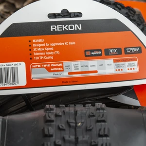 lastikte 12 büyük satış, tutam-no. 8