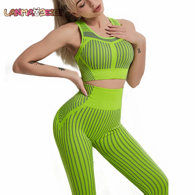 

Leggings Sports Clothing Sportswear Yoga Set Gym Fitness Clothing Seamless Yoga Set Running Sports Bra and Leggings Set 8026