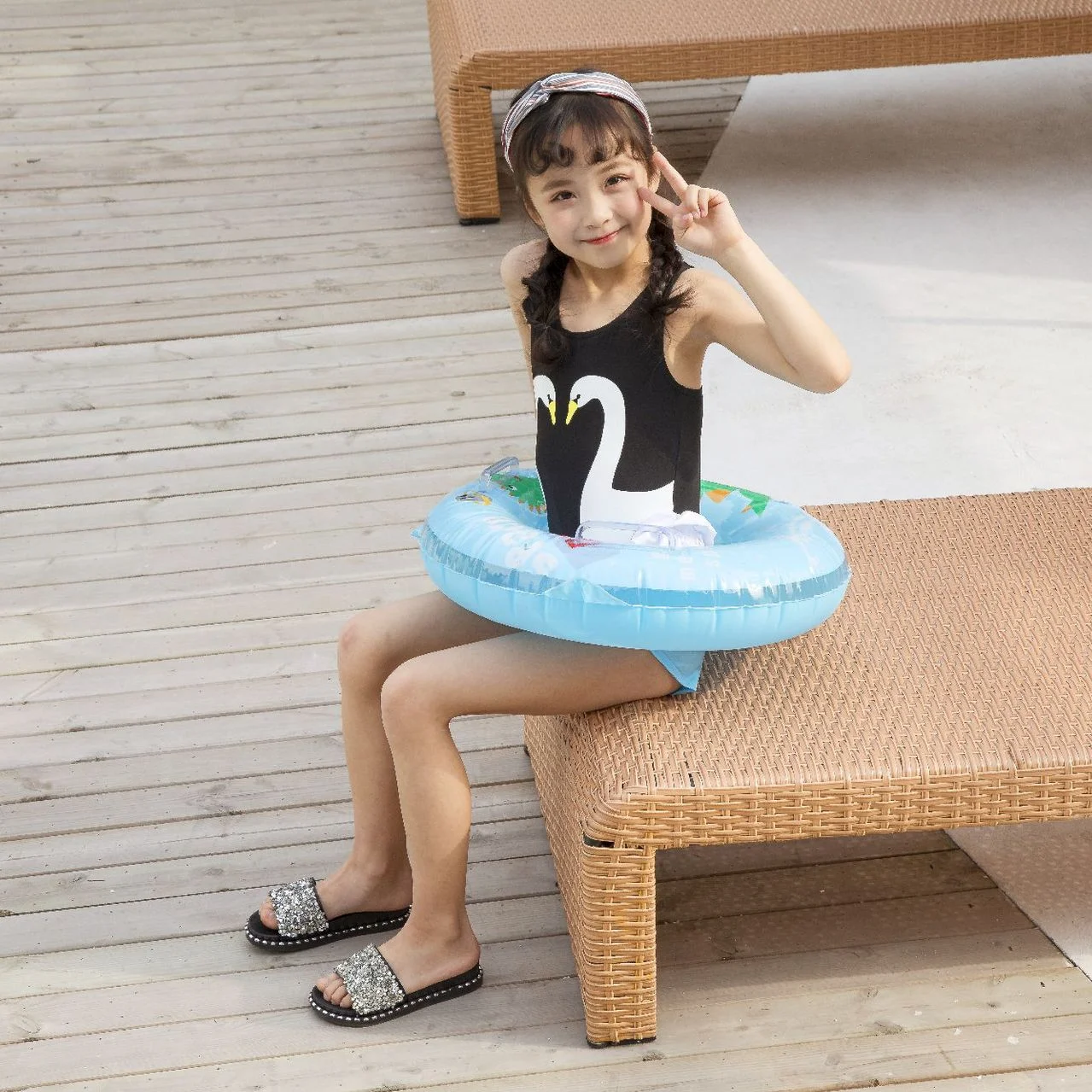 Hoạt Hình Bơm Hơi Trẻ Sơ Sinh Trẻ Em Bể Bơi Nhẫn Hoạt Hình An Toàn Ghế Ngồi Phao Bơi Đồ Chơi Nước Bơi Vòng Tròn Có Tay Cầm