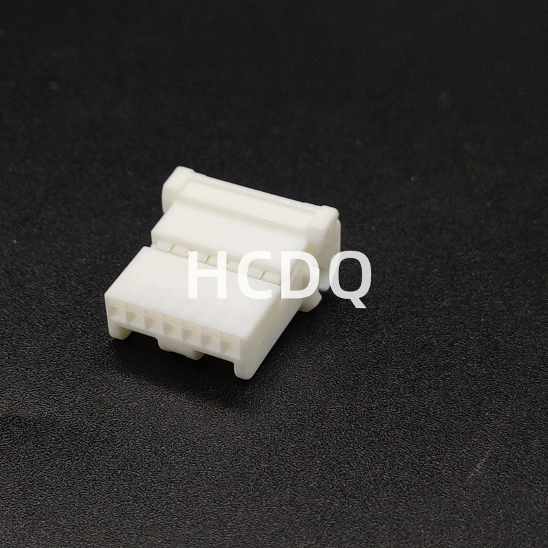 10 PCS Original and genuine 6098-5000 automobile connector plug housing supplied from stock