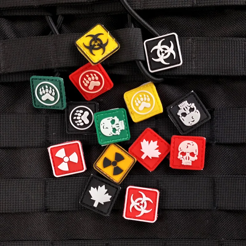 2.5CM Mini PVC Badges Patch Light Armband Clothes Backpack Decoration Stickers Biochemical Skull Bear Claw Shiny Sticker