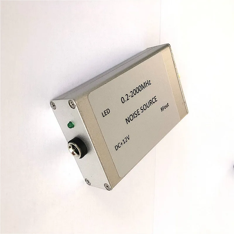 0.2-2000MHZ Noise Signal Generator Noise Source Simple Spectrum Tracking Source Jammer for Standing wave bridge RF Amplifier