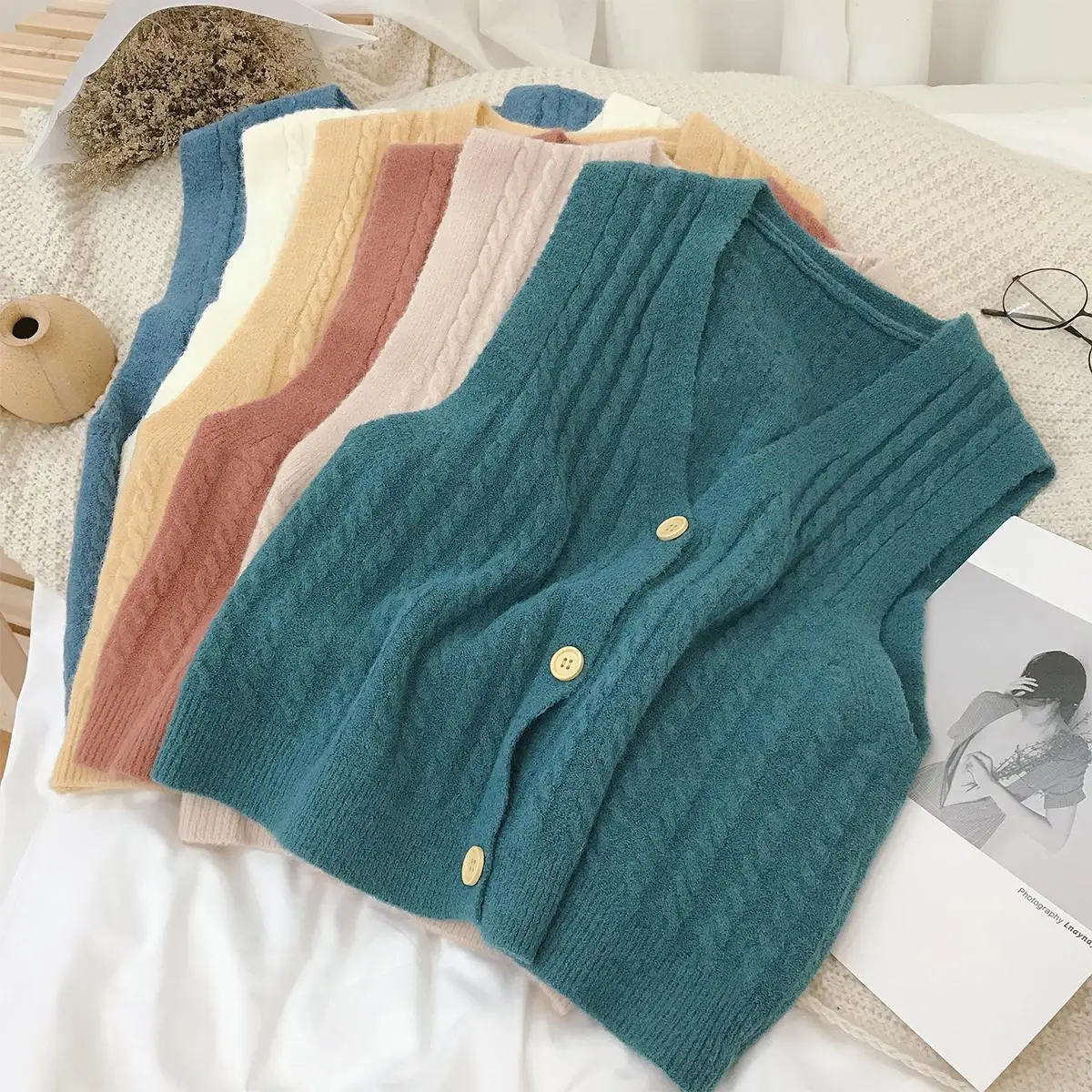 Sweater Vest Women Solid Retro V-neck Sleeveless Knitting Tops Korean Style Ulzzang 3XL Loose Casual Womens Sweaters 7colors New