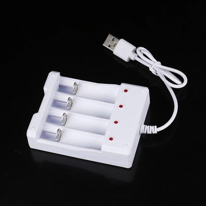 4 Slots USB Fast Charging AAA And AA Battery Charger Short Circuit Protection Retractable Spring Battery Charging Base