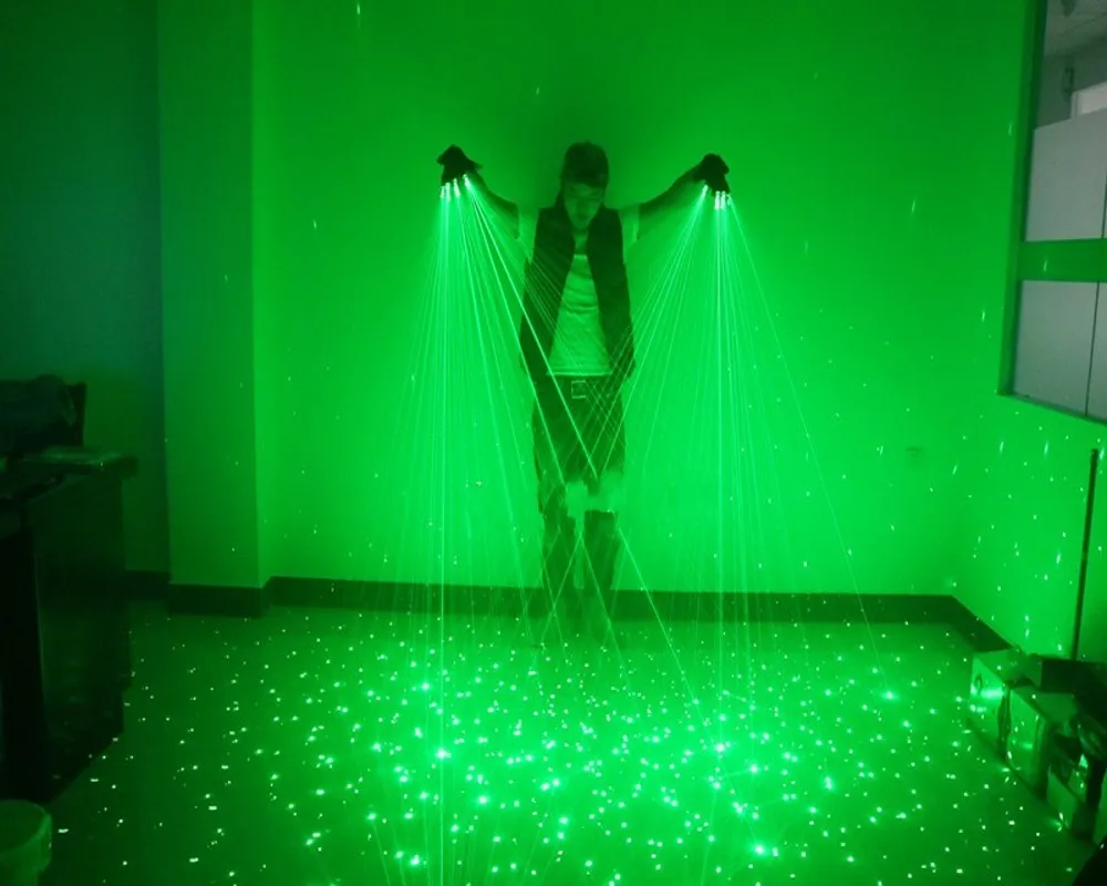 2 in 1 New High quality green laser gloves nightclub bar party dance singer dance props DJ mechanical gloves LED light