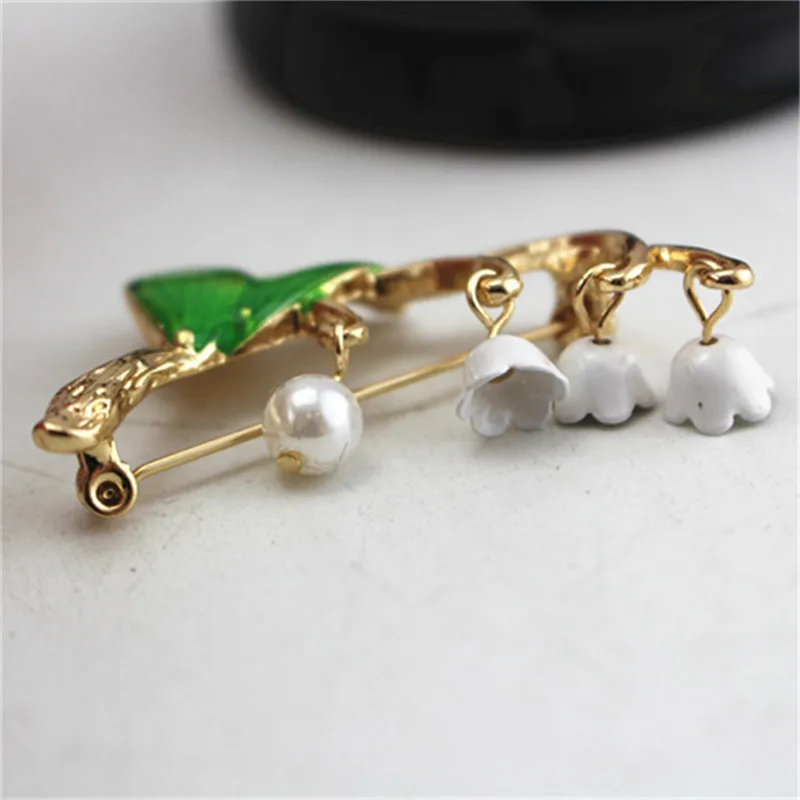 Enamel White Floral Leaf Brooch For Women Lily Of The Valley Brooch Pin Jewelry Supplies For Women Pins Broche New