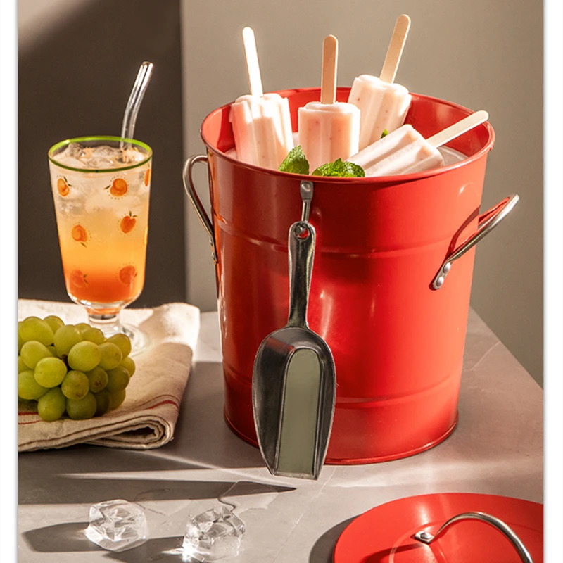 

Retro Household Ice Bucket, High Value Bar Beer Champagne Wine Ice Bucket with Lid and Shovel Small Ice Bucket