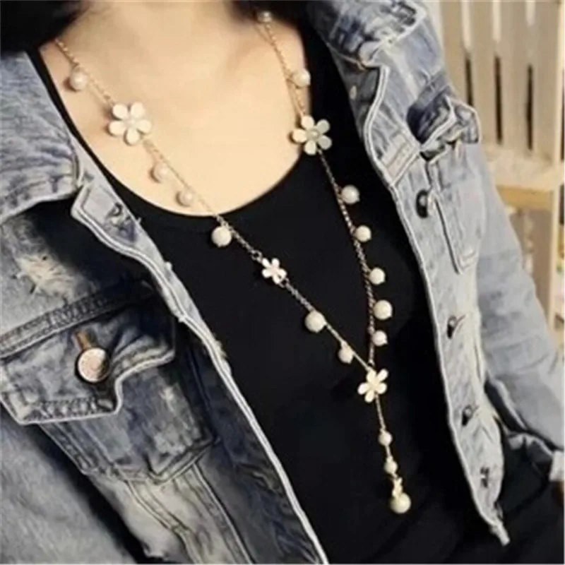 High Quality Women Long Pendants Layered Pearl Necklace Collares de moda Number 5 Flower Party Jewelry