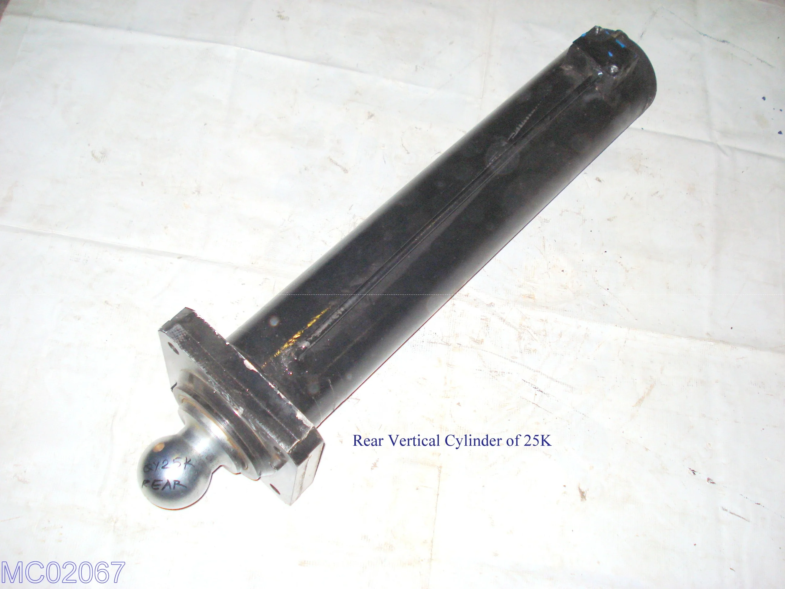 Factory supply QY25K QY50 truck crane spare parts Rear vertical cylinder