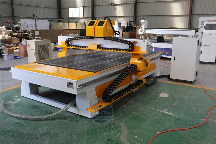 Prijs Router Cnc 3d Cnc Machine Voor Metaal 1530 Multi Spindel Cnc Houtsnijwerk Machine