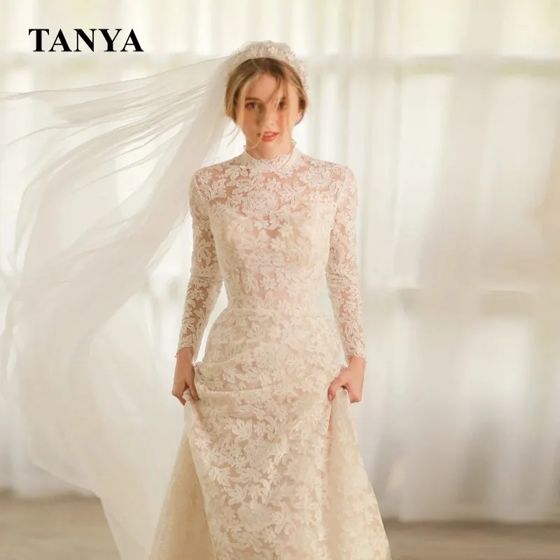 Bohemian Lace Wedding Dress 2022 High Neck Long Sleeves Button Back A Line Elegant Bridal Gown Bohemian Modest Vestidos SWD100