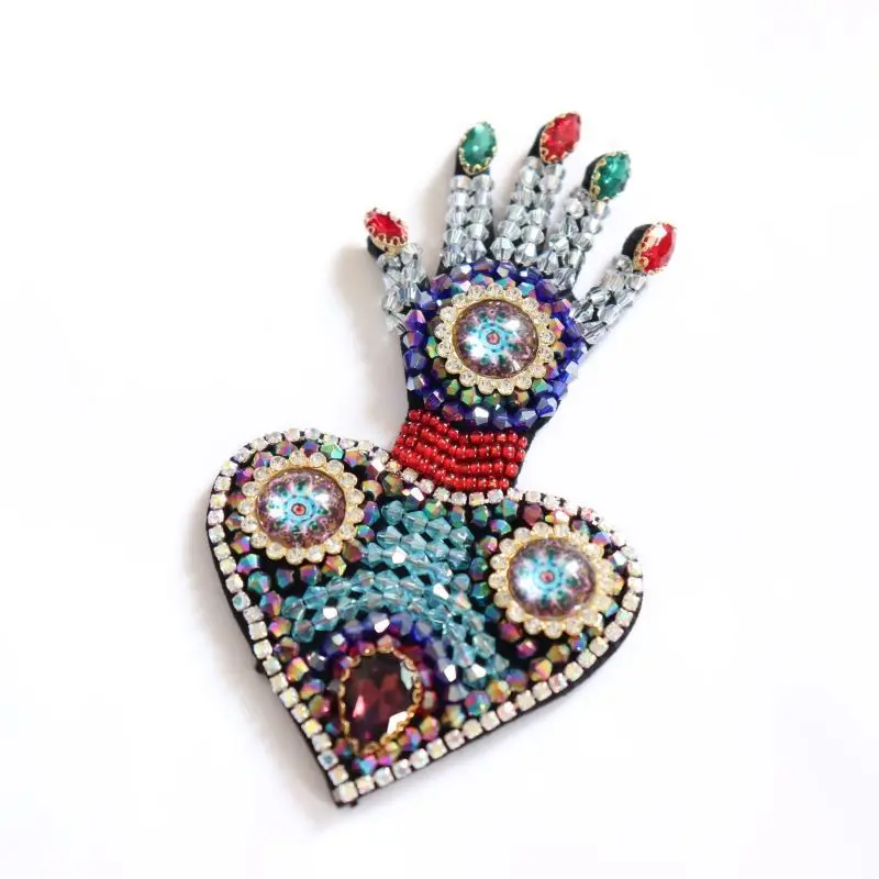 Handmade Beading Love Hand Cloth Stickers DIY Brooches Clothing Decoration Accessory Clothes Hole Patches