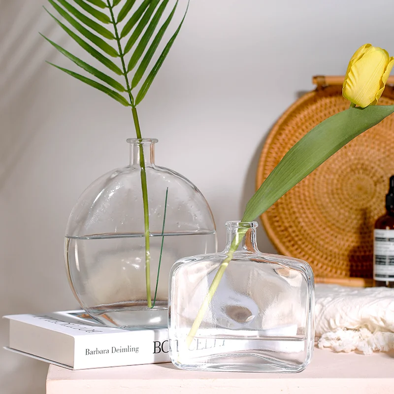Nordic Simplicity Glass Vase, Home Small Hydroponic Plant Glass Bottle, Dried Flower Vase, Creative Transparent Vases