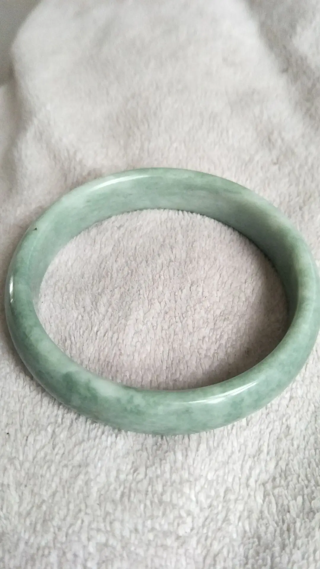 Free shipping Jade Bracelet Jade Bracelet Female Jade Bracelet Floating Green Style