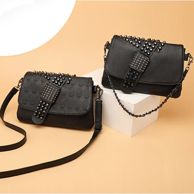 Female Vintage Rivet Messenger Bags for Women Shoulder Bag Fashion Black Skull Punk Clutch Purse Bag Ladies Crossbody Bags 2024