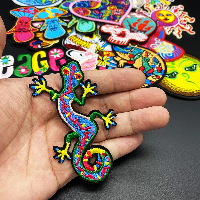 20Pcs/lot Love skull lizard Embroidery Patches for Clothing Appliques Clothes Stickers Iron on bags Kid Dress Decoration