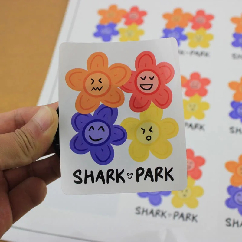 China Fabriek Prijs Aangepaste Zelfklevende Barcode Label Sticker, Waterdicht Papier Barcode Sticker Met Glanzend Oppervlak