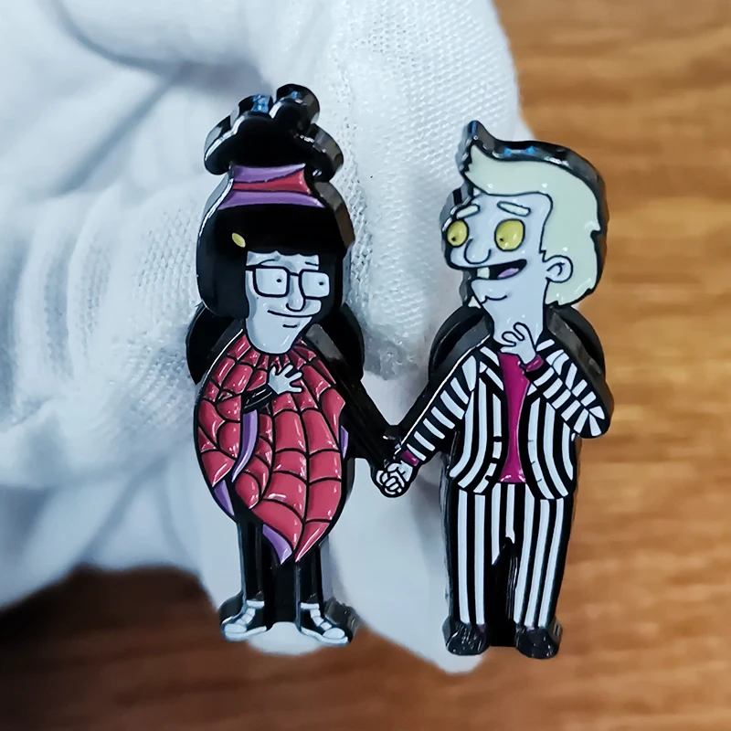 BeetleJudo Chill Ghost Lydia Tina Mash-Up Brooch Gothic Scary Jewelry 80s Horror Movie Fans Collection
