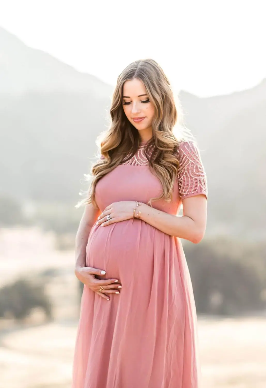 Vestido de encaje Sexy de verano para embarazadas, vestido rosa largo hasta la parte delantera de maternidad, vestido de encaje de manga corta, accesorios de fotografía a través de vestidos