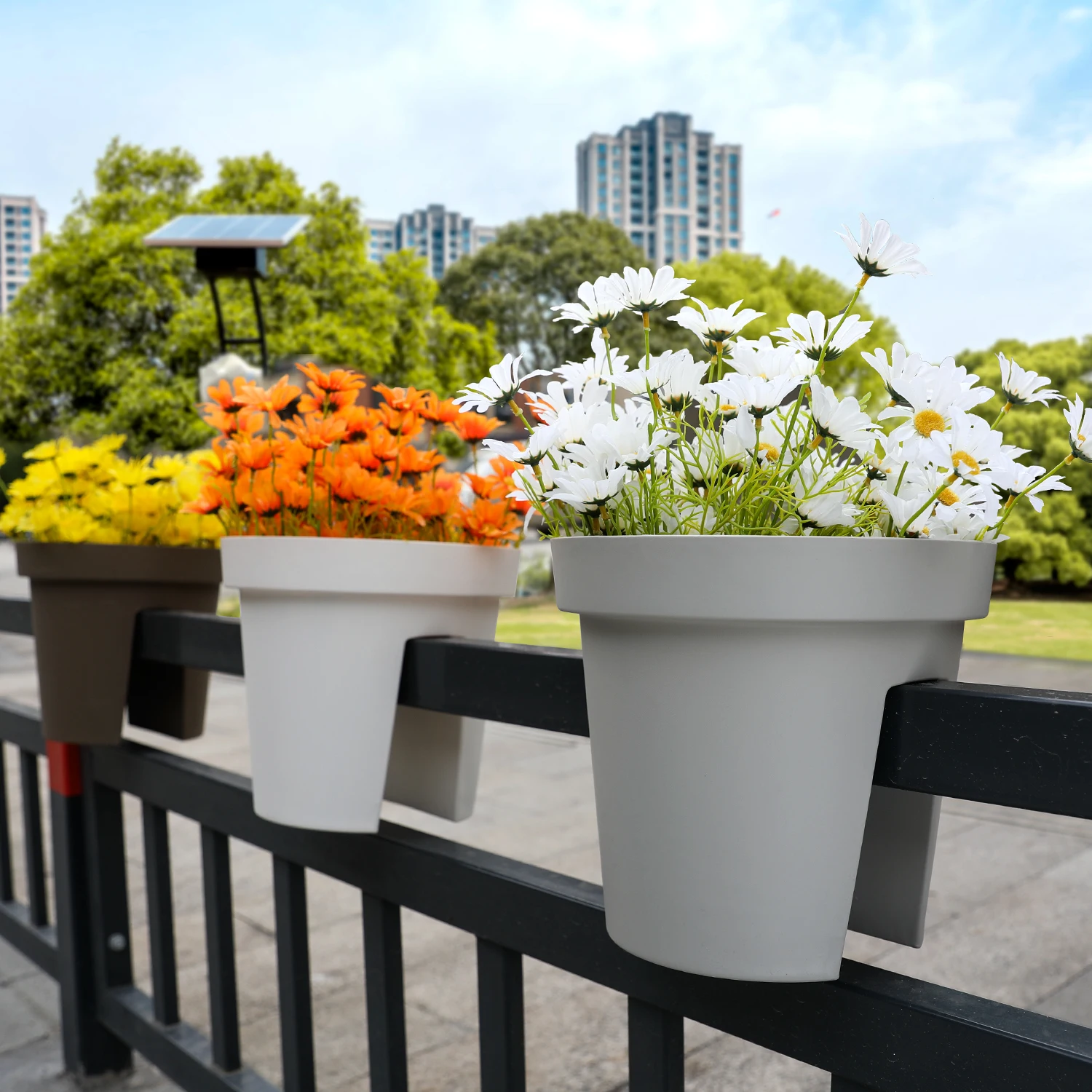 2 Pieces Balcony Terrace With A Special Creative Green Plastic Flower Pots And Pots Of High-grade Plastic Raw Material P015