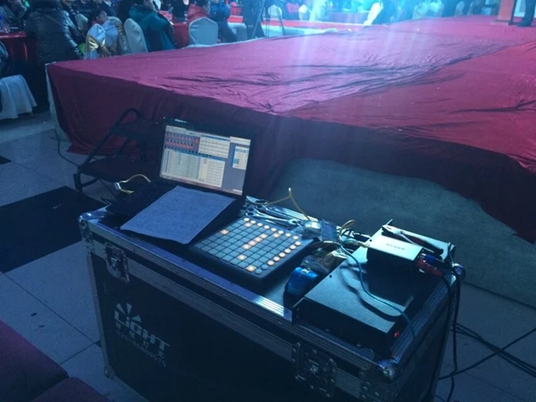 USB-DMX1024/512 Stage Lighting Computer Console