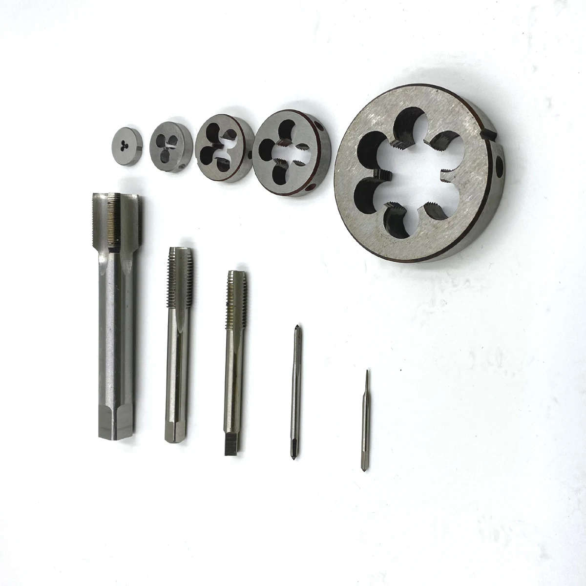 

1Set M20 x 1.25mm 1.25 Metric HSS Right Hand Tap & Die Threading For Tool Machining * durable functional Cost-effective