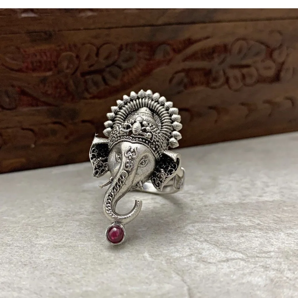 Creative Retro Exaggerated Elephant Shaped Men\'s Ring National Style Animal Hip Hop Men\'s Ring Party Women\'s Jewelry Gift