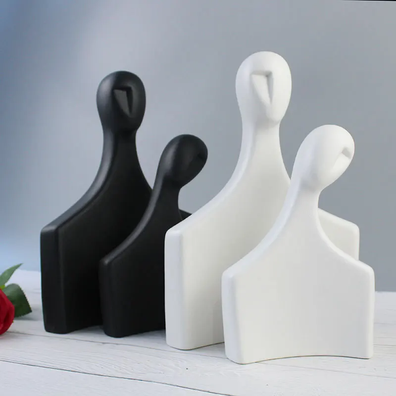 

Abstract Matt Ceramic Black and White Couple Character Ornaments Wall Cabinet Decoration Ornaments Home Decoration Accessories