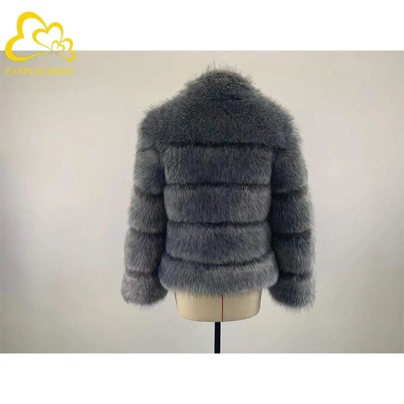 Рисунок 2 - Женское пальто из искусственного меха